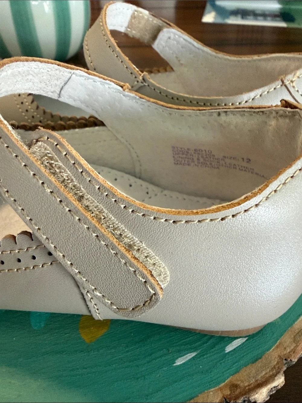 L'Amour Cream Mary Jane Dress Shoes for Kids